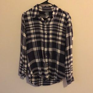 Aerie blue and white light weight flannel